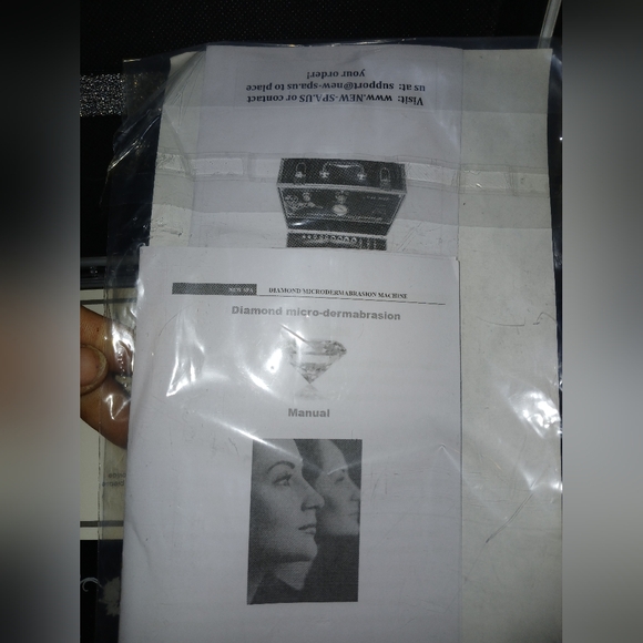 NEW IN BOX New Spa  Diamond Microdermabrasion Delux Skin Care Kit - Picture 14 of 15